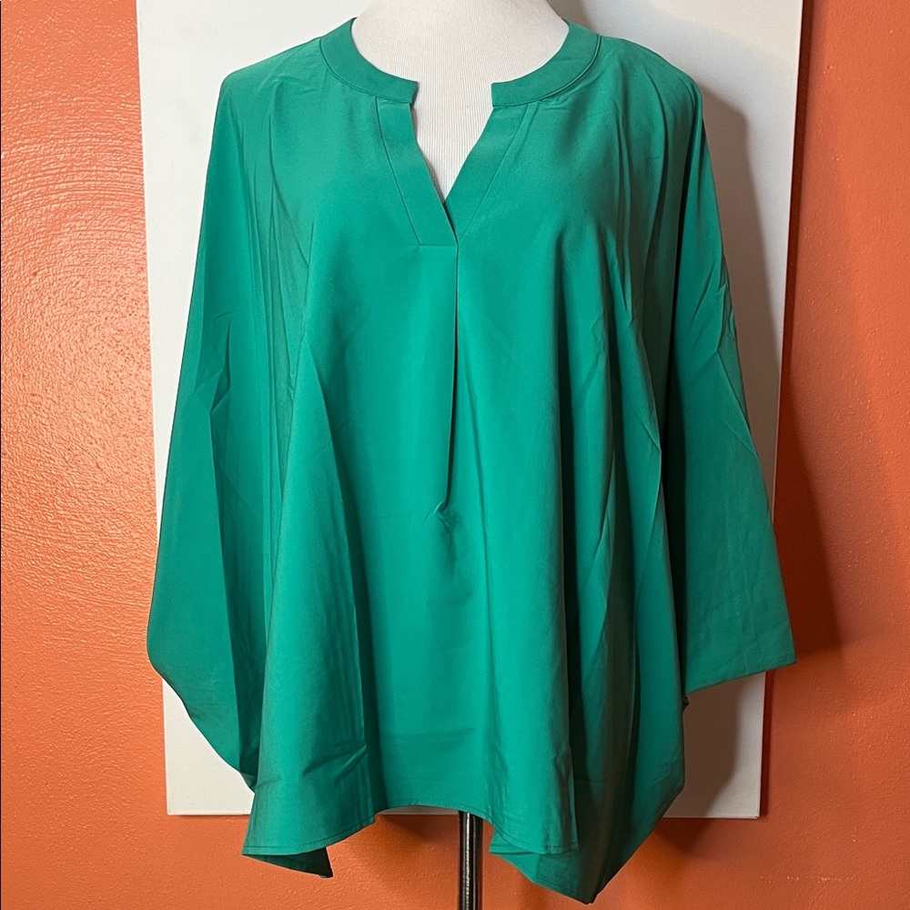 Elegant Green Batwing Women's Top